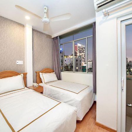 Lan Anh Hotel Thành Pho Ho Chí Minh Esterno foto