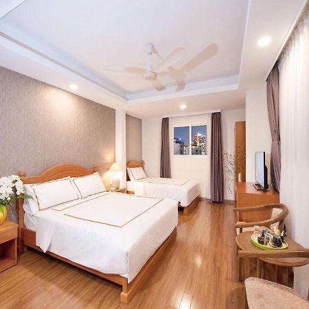 Lan Anh Hotel Thành Pho Ho Chí Minh Esterno foto