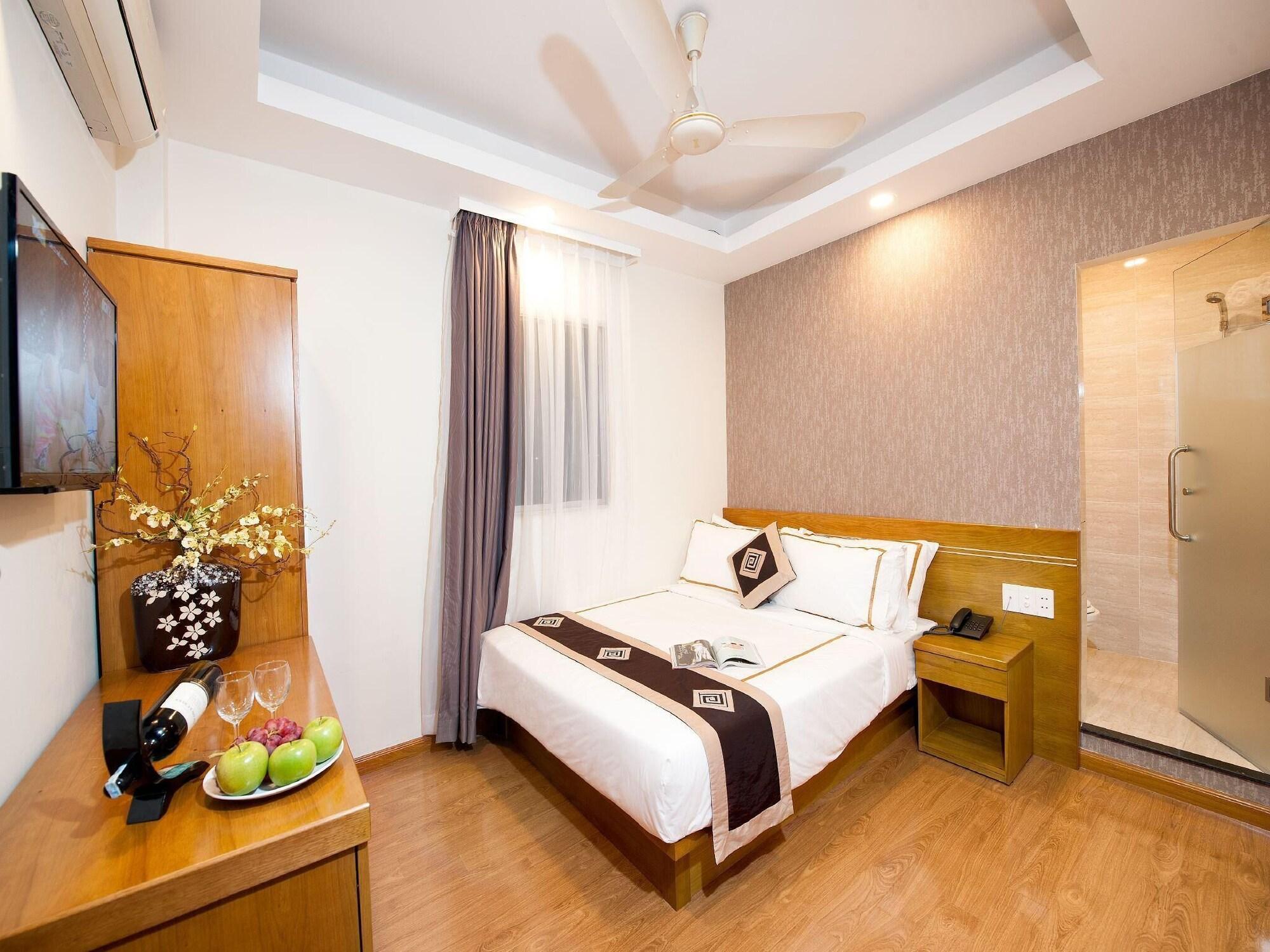 Lan Anh Hotel Thành Pho Ho Chí Minh Esterno foto